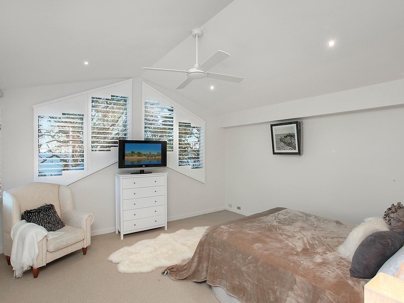 98 Marks Road, Gorokan NSW 2263