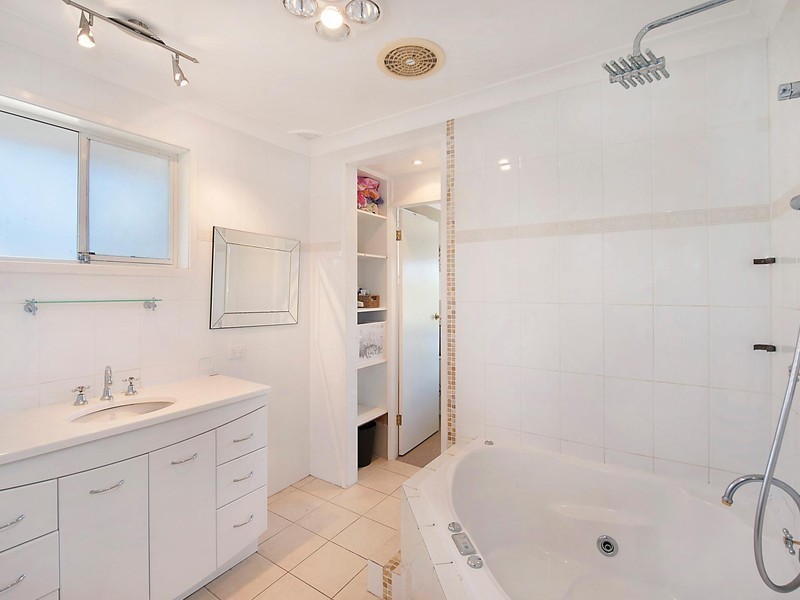 64 Wairakei Road, Wamberal NSW 2260