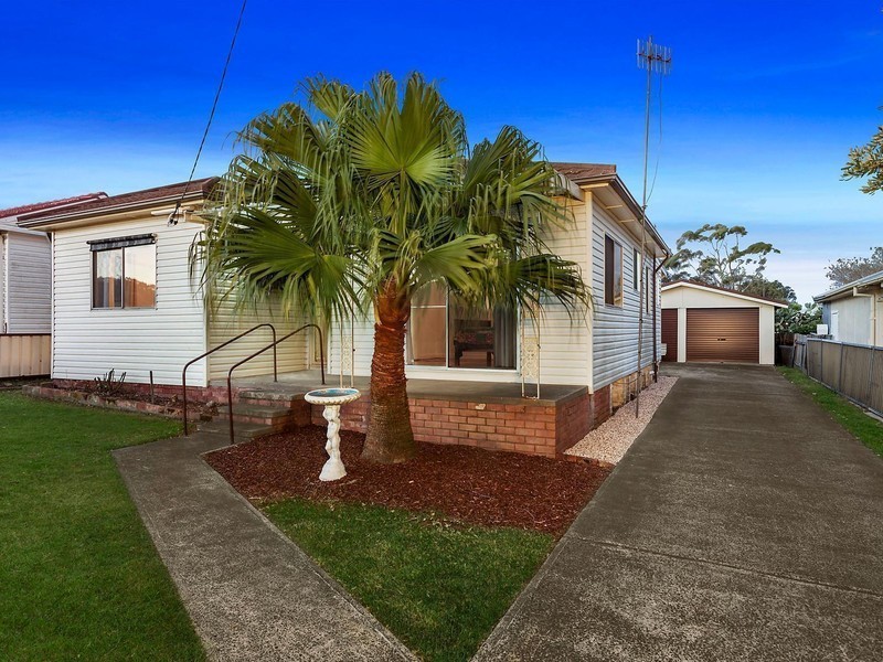 29 Holmes Avenue, Toukley NSW 2263