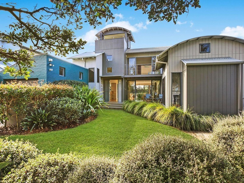 30 Lake Street, North Avoca NSW 2260