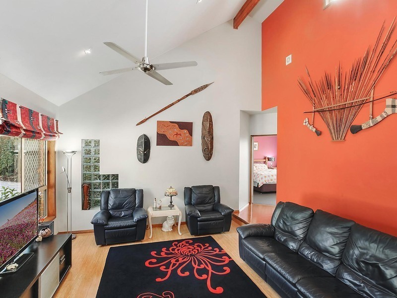 6 Stephenson Road, Bateau Bay NSW 2261