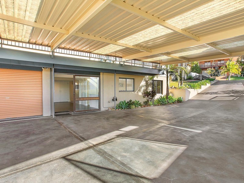 18 Vista Parade, Bateau Bay NSW 2261