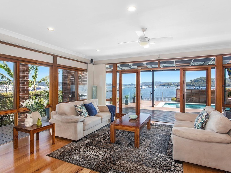 11 Village Road, Saratoga NSW 2251