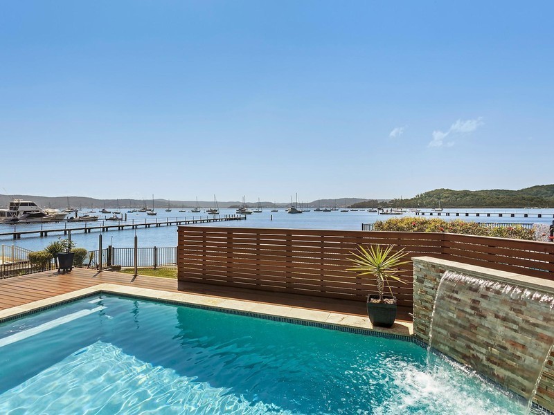 11 Village Road, Saratoga NSW 2251