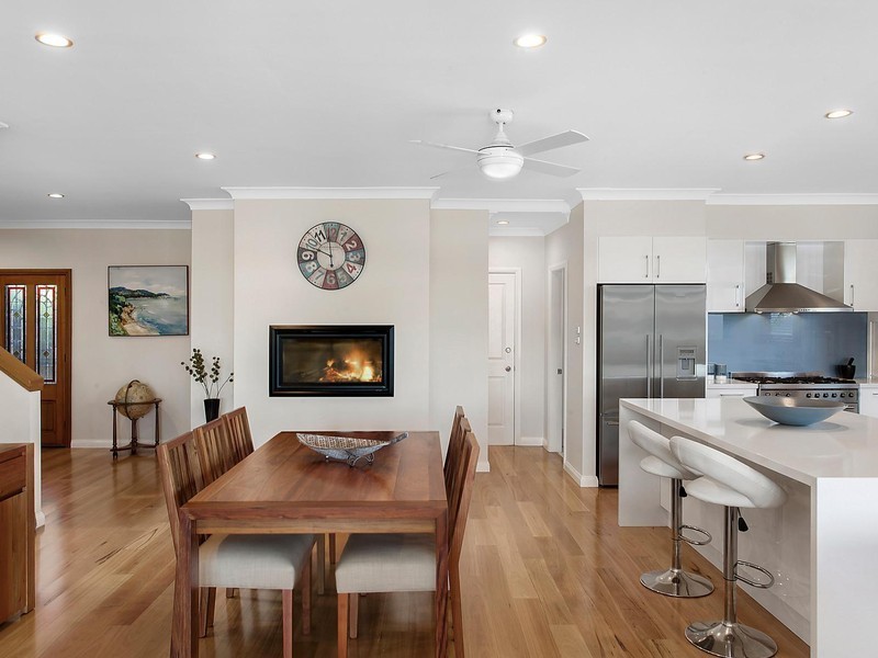 11 Village Road, Saratoga NSW 2251