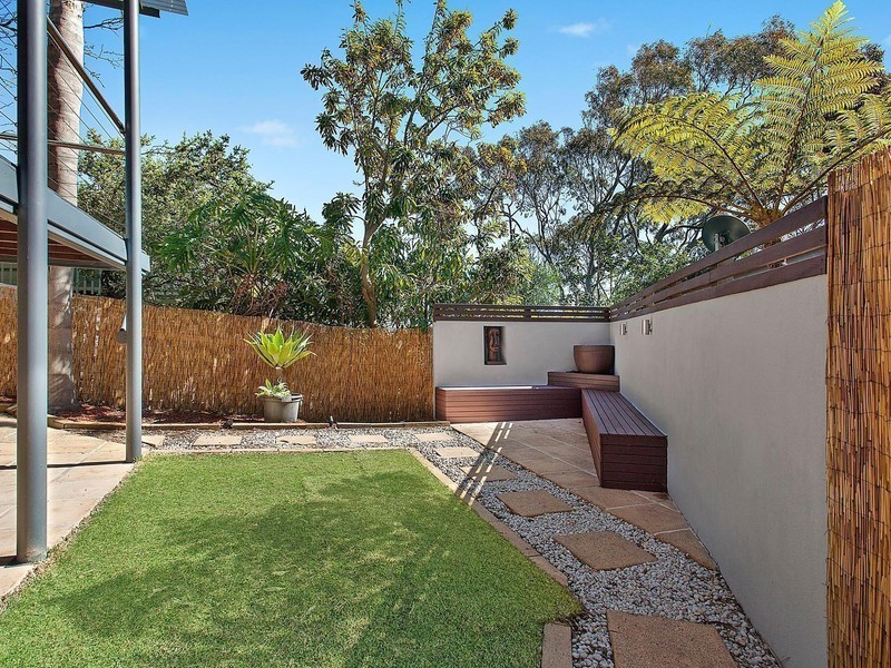 2 Stephenson Road, Bateau Bay NSW 2261