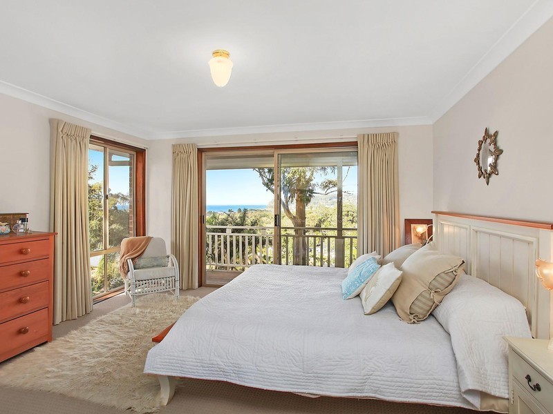 9 Hibiscus Avenue, North Avoca NSW 2260