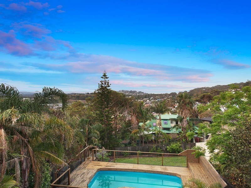 20 North Scenic Road, Forresters Beach NSW 2260