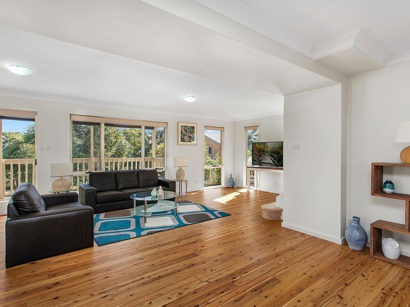 12 Irwin Place, Green Point NSW 2251