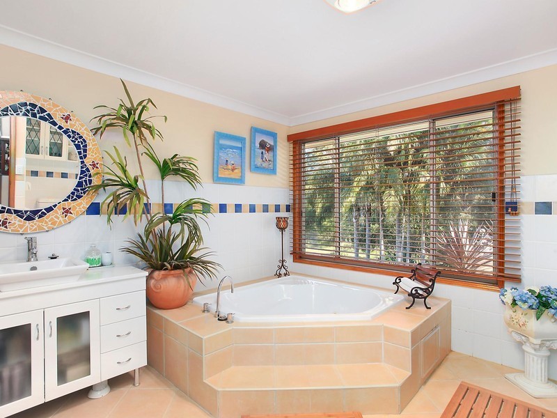 8 Wendie Close, Tumbi Umbi NSW 2261