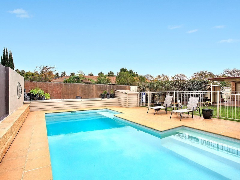 1 Tallowood Crescent, Erina NSW 2250