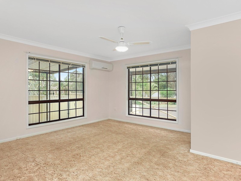 102 Griffiths Street, Mannering Park NSW 2259