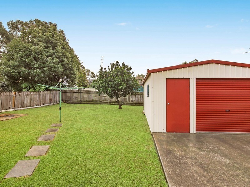 102 Griffiths Street, Mannering Park NSW 2259