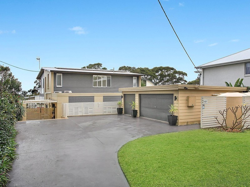 52 Hillcrest Street, Terrigal NSW 2260