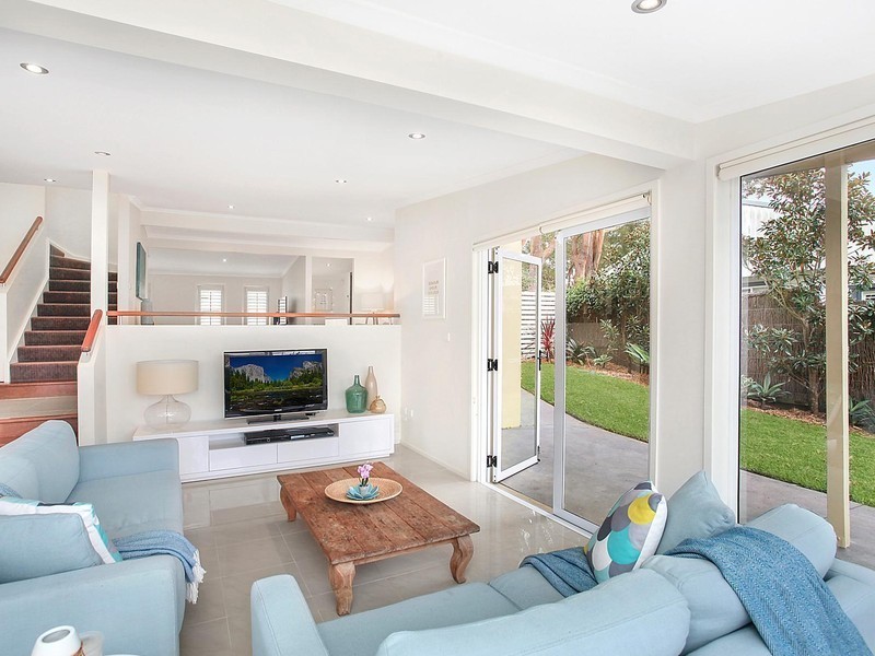 52 Hillcrest Street, Terrigal NSW 2260