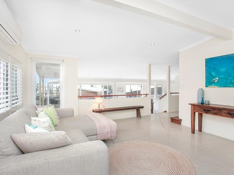 52 Hillcrest Street, Terrigal NSW 2260
