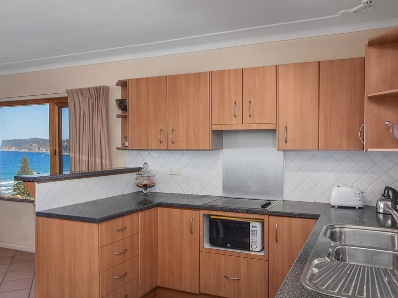 52 Tramway Road, North Avoca NSW 2260