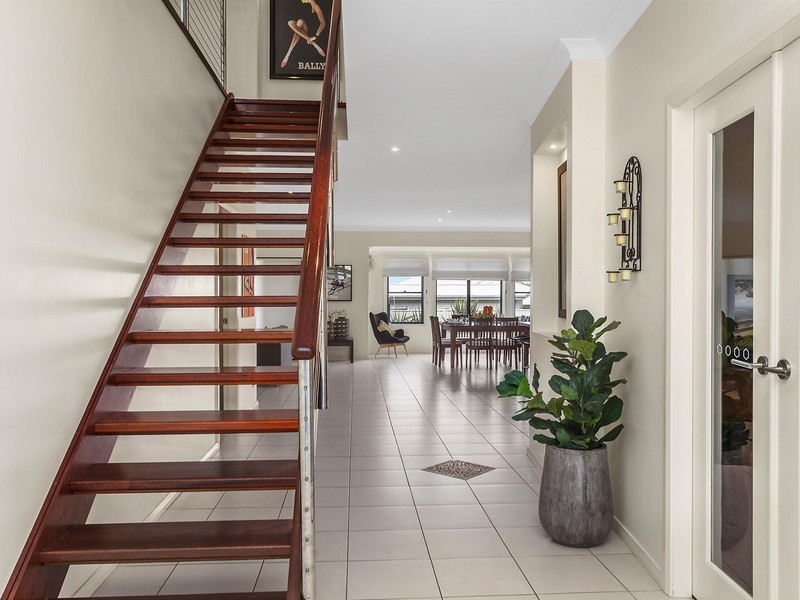66 Waterview Street, Shelly Beach NSW 2261