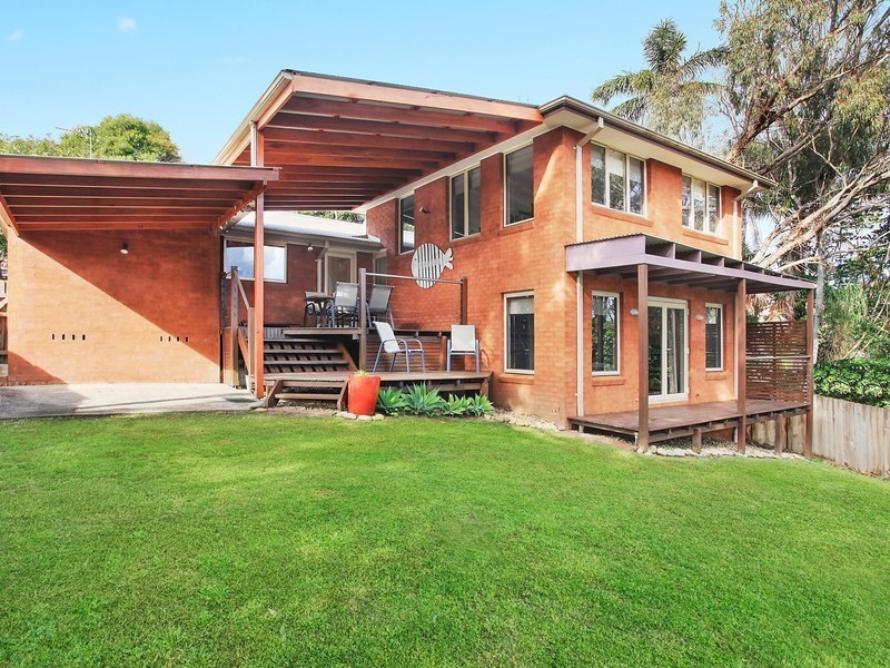24 Noorong Avenue, Forresters Beach NSW 2260