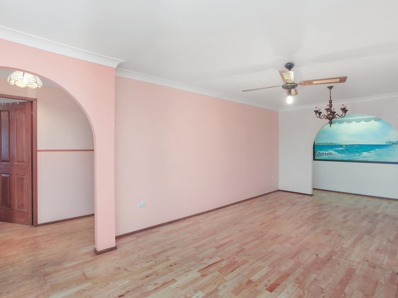 4 Gwydir Street, Bateau Bay NSW 2261