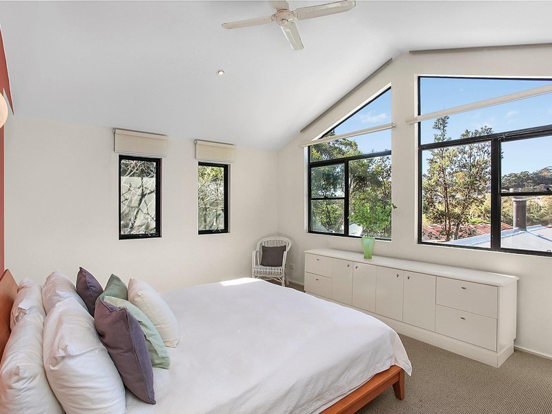 84 Avoca Drive, Avoca Beach NSW 2251