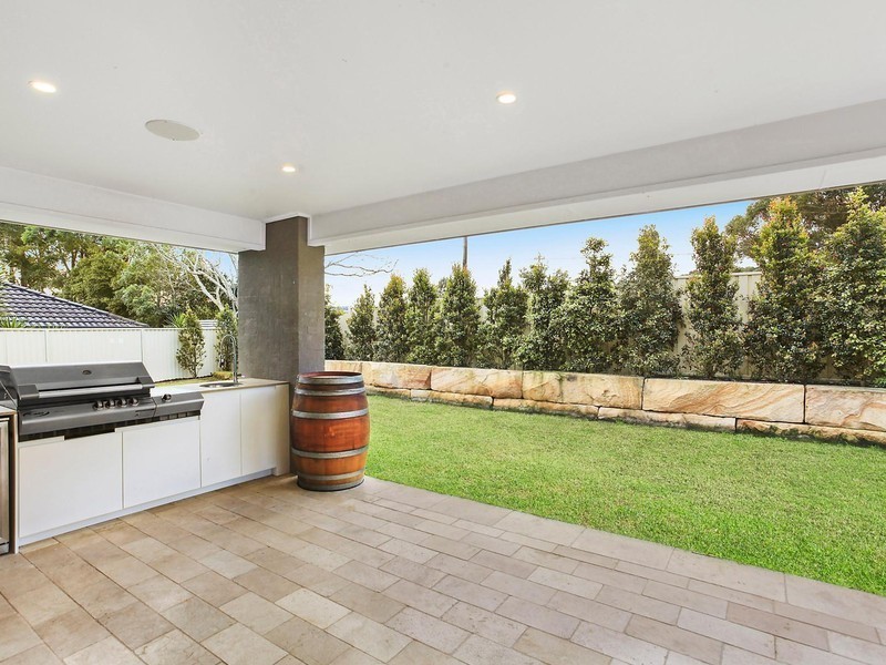 11 Applegum Close, Erina NSW 2250