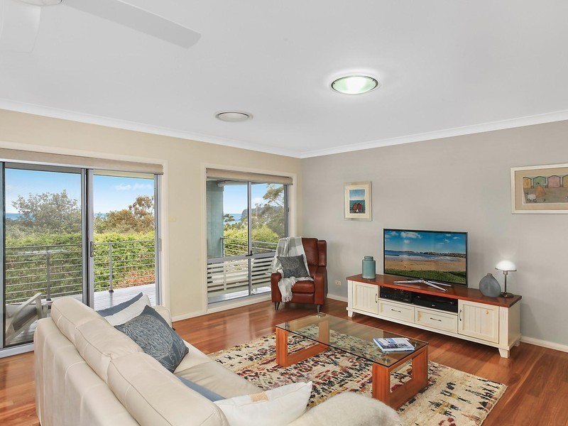 54 Bradleys Road, North Avoca NSW 2260