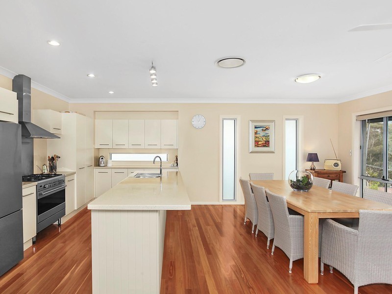 54 Bradleys Road, North Avoca NSW 2260