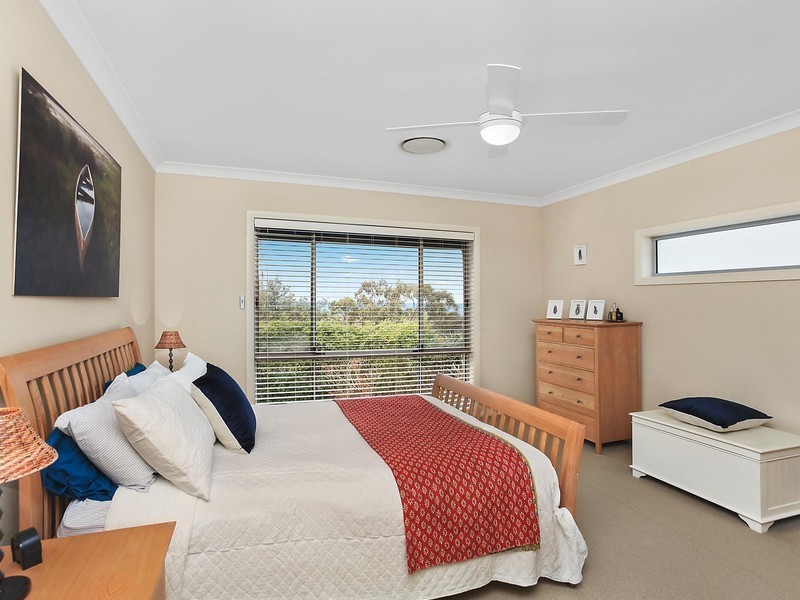 54 Bradleys Road, North Avoca NSW 2260