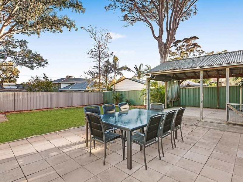 34 Yackerboom Avenue, Buff Point NSW 2262