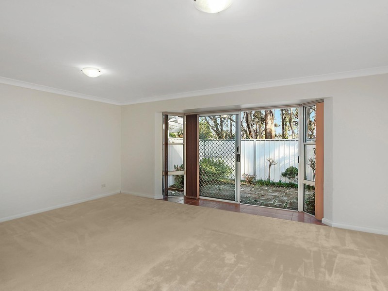 2/50 Karalta Road, Erina NSW 2250