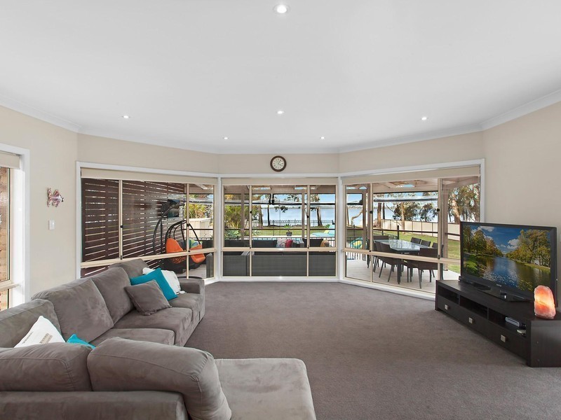 71 Malvina Parade, Lake Haven NSW 2263