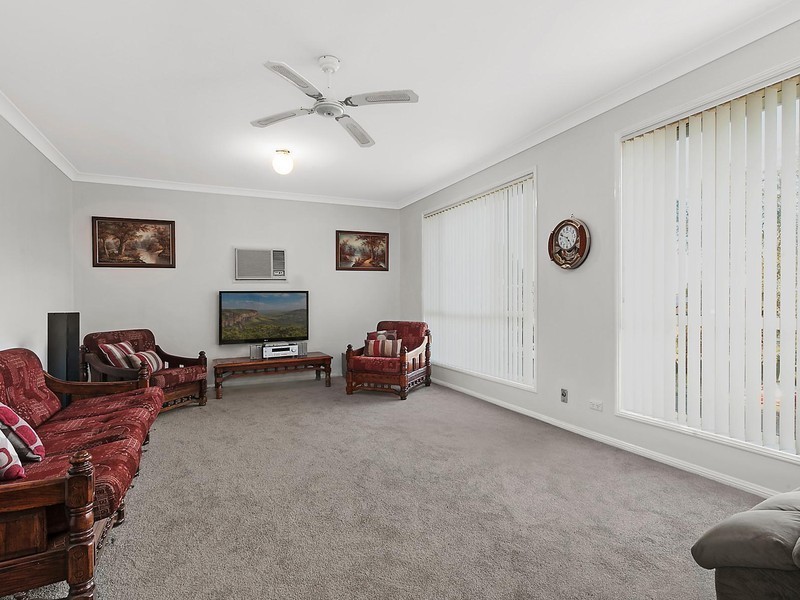 20 Twin Lakes Drive, Lake Haven NSW 2263