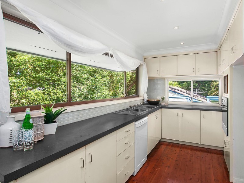 2 Winston Street, Wamberal NSW 2260