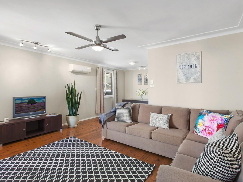 1 Edgewater Avenue, Green Point NSW 2251