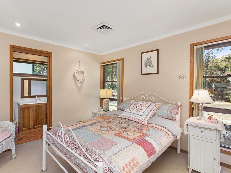 21 Bundaleer Crescent, Bensville NSW 2251