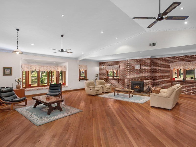 30 Parkridge Drive, Jilliby NSW 2259
