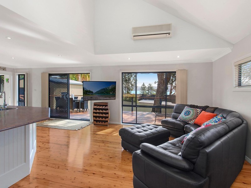 14 Marilyn Parade, Green Point NSW 2251