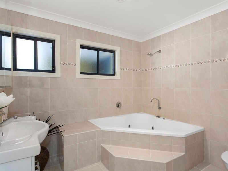 14 Marilyn Parade, Green Point NSW 2251