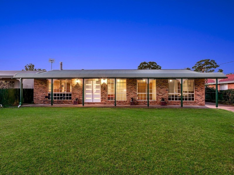 6 Gosford Road, Wyee NSW 2259