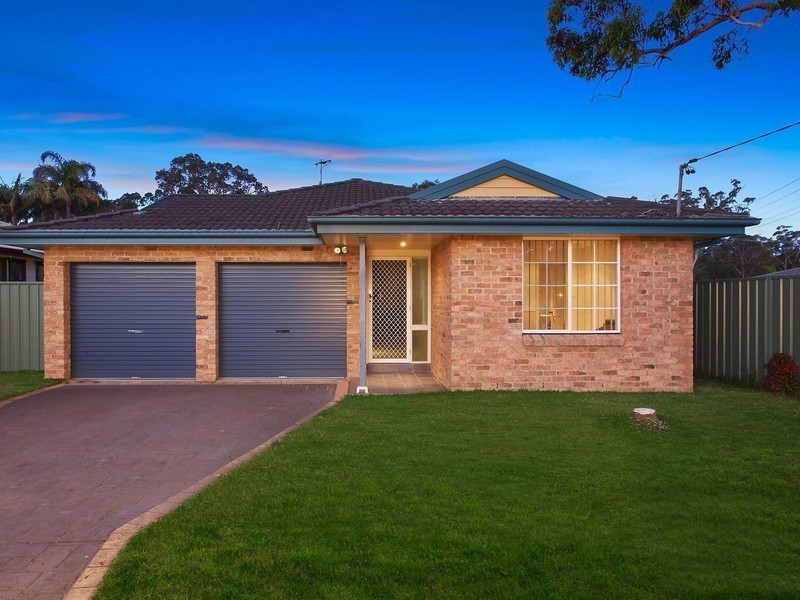 3 Fran Avenue, Berkeley Vale NSW 2261