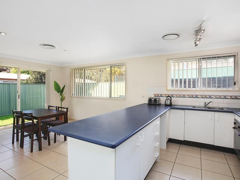 3 Fran Avenue, Berkeley Vale NSW 2261