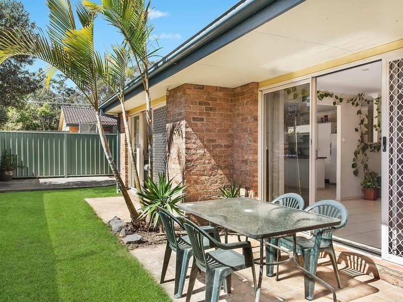 3 Fran Avenue, Berkeley Vale NSW 2261