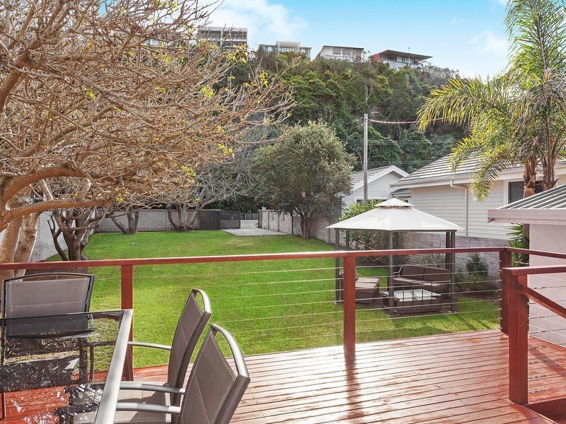 141 Avoca Drive, Avoca Beach NSW 2251
