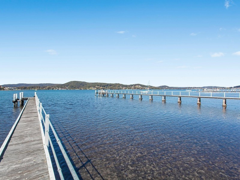 79 Albany Street, Point Frederick NSW 2250