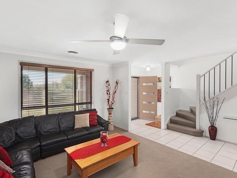 20 Waterside Drive, Woongarrah NSW 2259