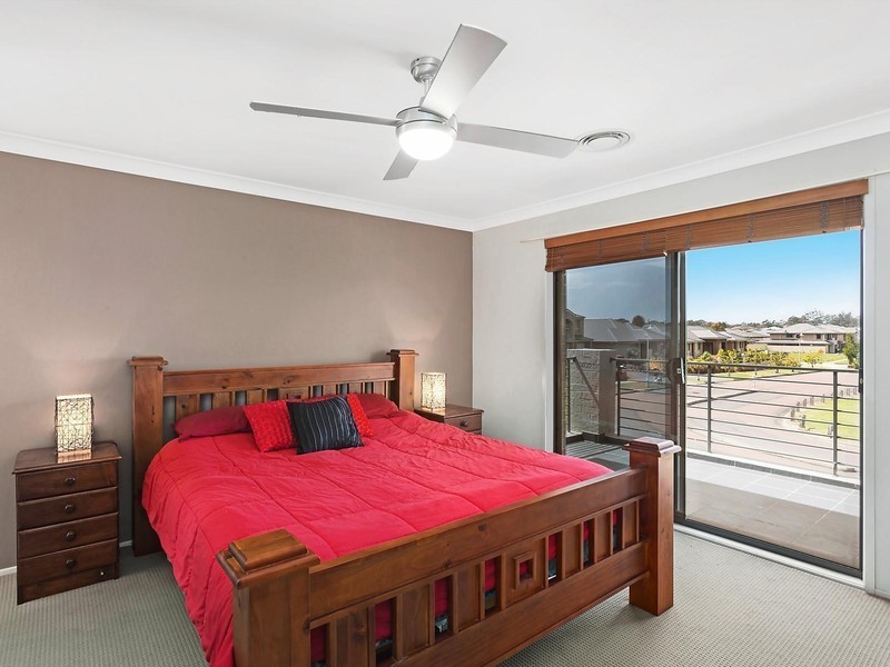 20 Waterside Drive, Woongarrah NSW 2259