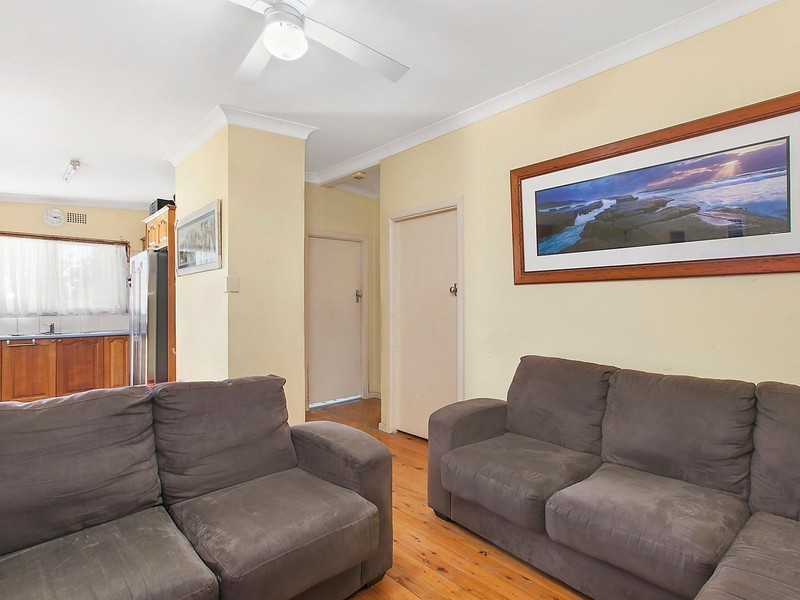 14 Merrendale Avenue, Gorokan NSW 2263