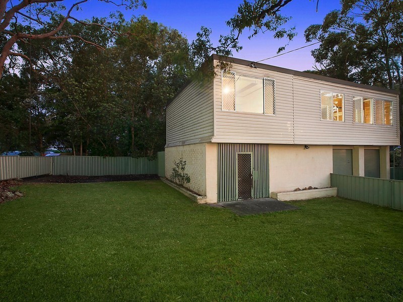 5 houston Avenue, Chain Valley Bay NSW 2259