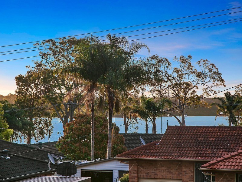 5 houston Avenue, Chain Valley Bay NSW 2259